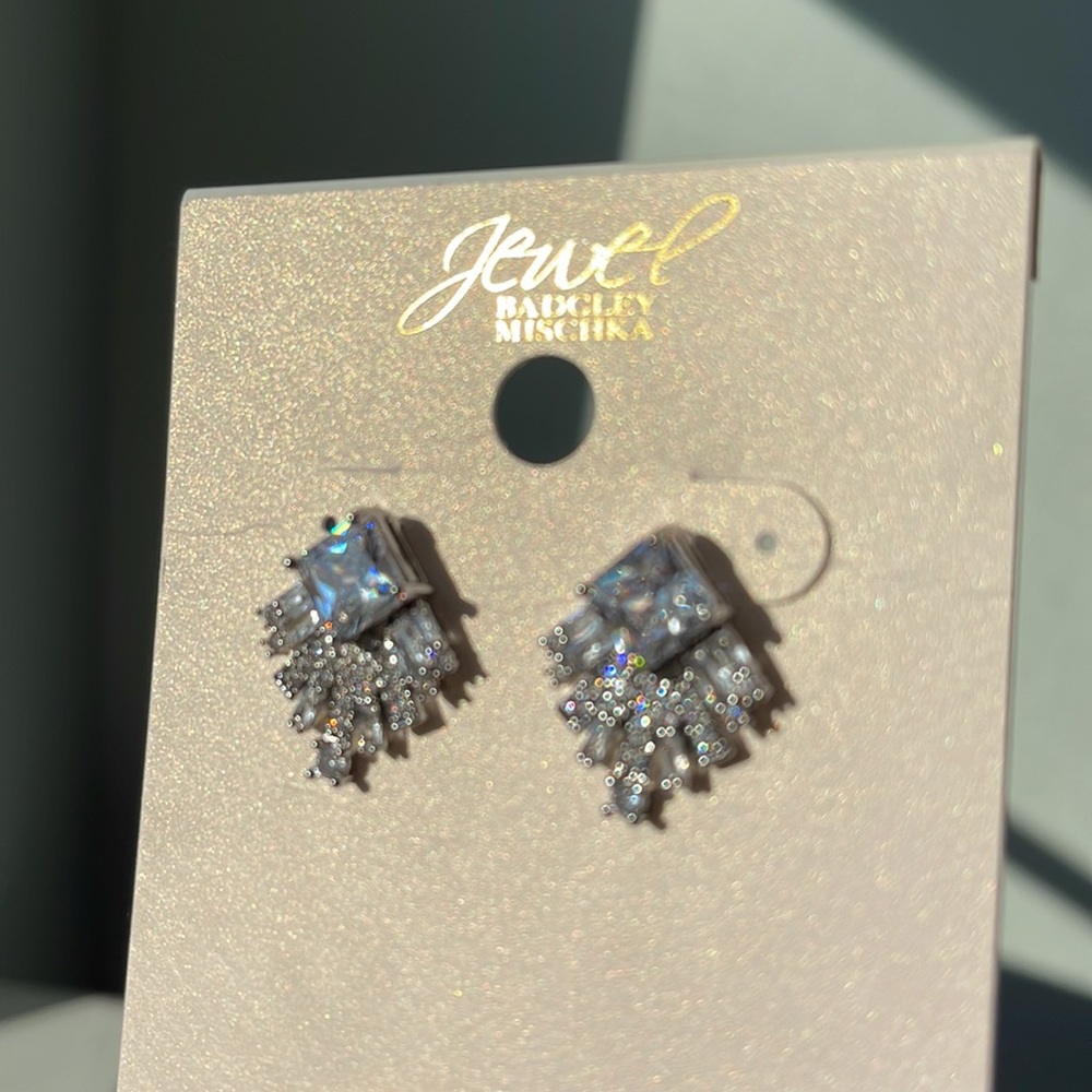 NEW Badgley MISCHKA Silver Crystal Earrings - Picture 2 of 4